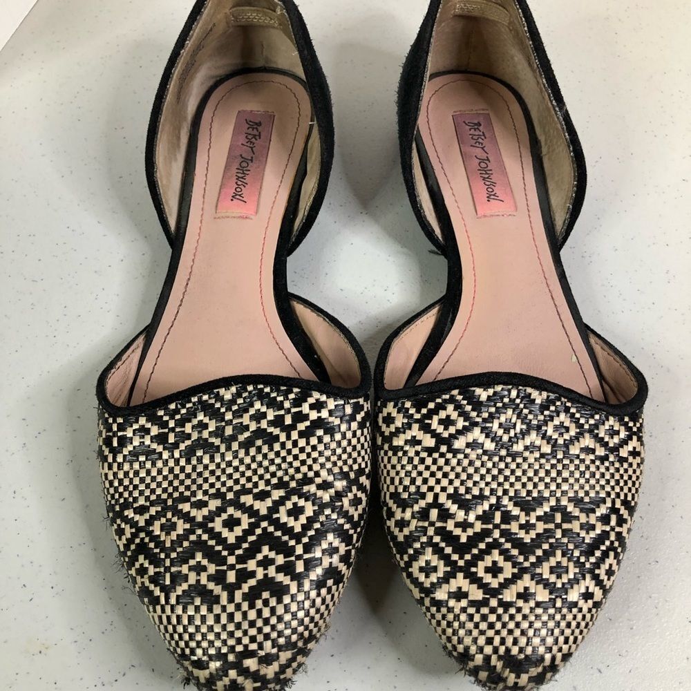 Betsey Johnson Cocoa Slides Raffia Leather